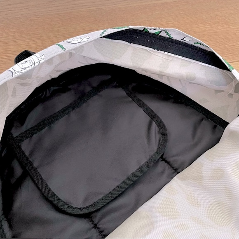 OUTDOOR PRODUCTS🇯🇵 Vintage White Roses Backpack - Picture 13 of 15